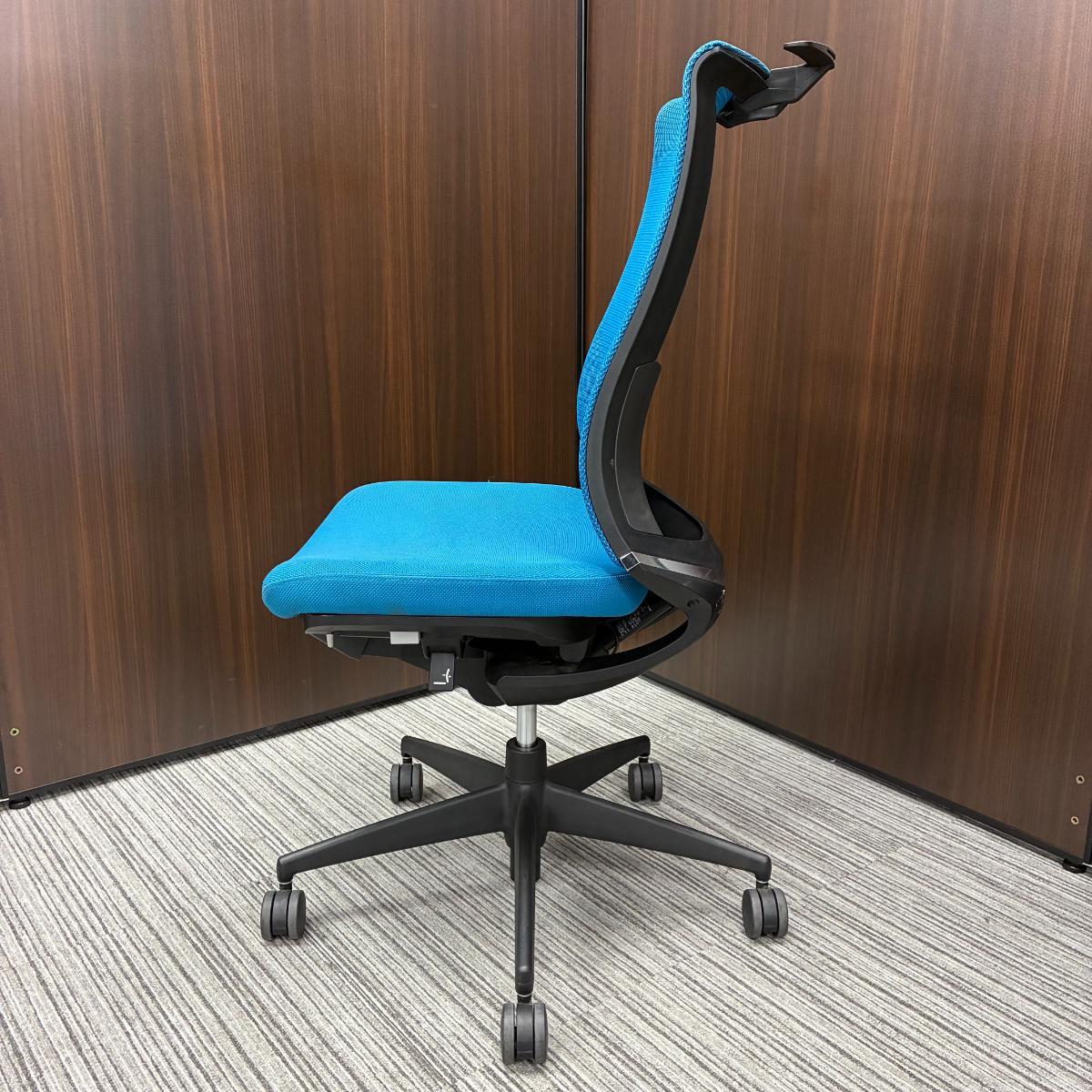 中古】ベゼル 樹脂脚 コクヨ/KOKUYO 肘無ハイバックチェア 576450