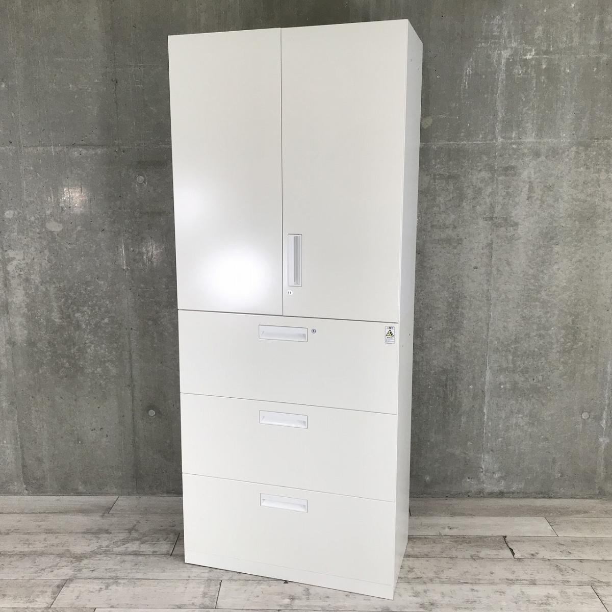 ★コクヨ製　エディア　ホワイト　W900xD450xH2160サイズ　シリンダー　書類の整理に困ったらこの商品！　大容量でスッキリ収納！　両開き＋3段ラテラル　上下書庫セット！！
                        エディア
                                    中古
            