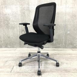 【前傾チルト機能付き】【オカムラ製品で最も人気を集める高機能メッシュチェア！】■オカムラ(okamura)製　シルフィー(Sylphy)チェア　肘付ハイバック　背面メッシュ　■可動肘　■ブラック【AD】