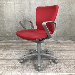 【長年愛されるロングセラー商品！厚めのクッションで疲れにくい！】■オカムラ(okamura)製　カロッツァ(Carrozza)チェア　肘付ローバック　■サークル肘　■レッド×グレーシェル　 オフィスバスターズ　水戸サテライト　水戸市、日立市、ひたちなか市、鹿嶋市、神栖市、牛久市、古河市、結城市、東海村、つくば市