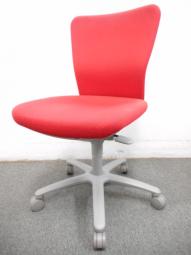 【エルゴノミクス（人間工学）に基づく快適な座り心地・フィット感】■オカムラ カロッツアチェア ■レッド ■肘無タイプ【おつとめ】