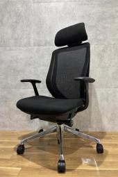 【前傾チルト機能付き】【オカムラ製品で最も人気を集める高機能メッシュチェア！】■オカムラ(okamura)製　シルフィ(Sylphy)チェア　肘付ハイバック　背面メッシュ　■固定肘・ヘッドレスト付き　■ブラック×ブラックシェル【AD】