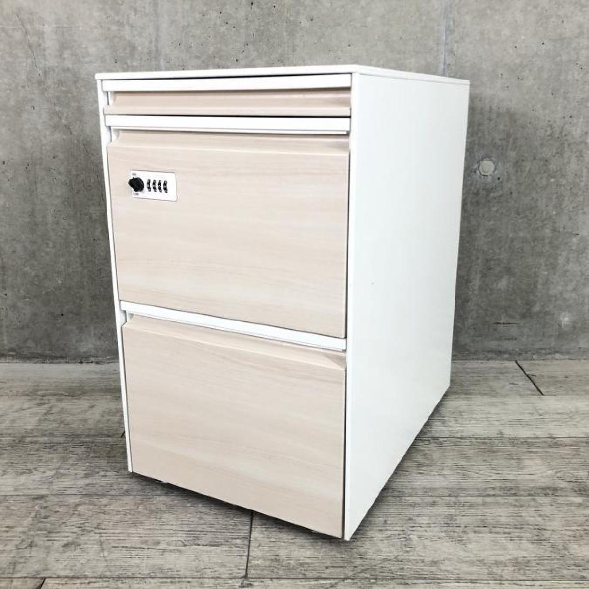 レア/希少/おすすめ　オカムラ（okamura）プロステージクレストシリーズ　３段ワゴン　■色：本体/ホワイト　正面/ナチュラル　ダイヤル錠タイプ
                        プロステージ　クレスト
                                    中古
            