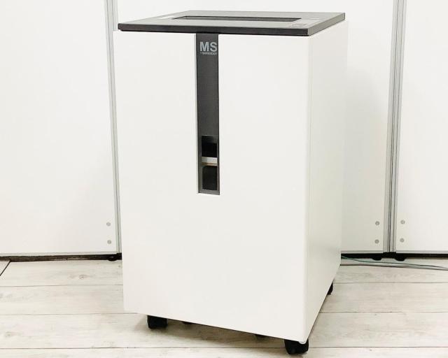 【新品定価約50万】高い処理能力と機密性の確保ができる大人気業務用シュレッダー/オススメ(おすすめ) /人気商品【弊社使用欄：A90203428】 ■明光商会/Universalシリーズ/UA-F25C-L　中古シュレッダー　ワンカットクロスタイプ　A3対応