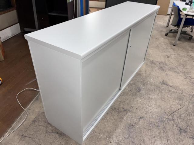 【訳ありです!】横幅1800mmの人気ハイカウンターが入荷! ■PLUS/DKカウンター/本体:ホワイト ハイカウンター。※引き違い扉の両側板にへこみ・塗装剥がれ有。