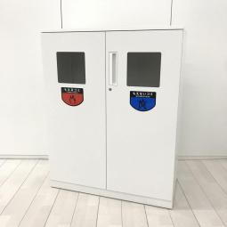 【あると便利な逸品！】【リフレッシュスペースに設置もオススメ！】■コクヨ(KOKUYO)製　エディア(EDIA)シリーズ　両開きトラッシュユニット（分別ダストボックス）　■天板・ベース付　■ホワイト【ぱっと見ではゴミ箱には見えないデザイン！】※中のごみ箱は欠品　オフィスバスターズ　水戸サテライト　水戸市、日立市、ひたちなか市、鹿嶋市、神栖市、牛久市、古河市、結城市、東海村、つくば市