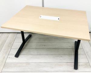 【W1200のテーブル！2～4名までの使用想定】コクヨ製　ビエナ　ミーティング　テーブル　休憩　ナチュラル　中古　九州最大級　《オフィスバスターズ福岡博多店は、福岡を拠点として、日本全国へ中古オフィス用品・オフィス家具を提供しております》