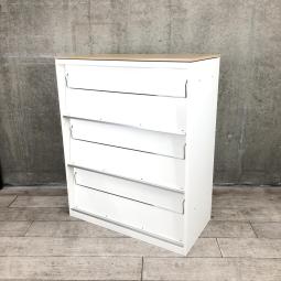 【雑誌・パンフレッド等々、扉を開けると収納でき、オフィスの雰囲気を変えたい方に！】■オカムラ（okamura）製　レクトライン（Rectline）シリーズ　雑誌架　3段　ローキャビネット　■天板付き　■ホワイト　【弊社使用欄：A01055761】【KN】