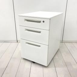 【ベーシックなデザインで使いやすい！デスク下において収納アップ！】■アイリスチトセ製　3段デスクワゴン■395×D550×H620mm　■キャスター付き　■シリンダー錠　■ホワイト