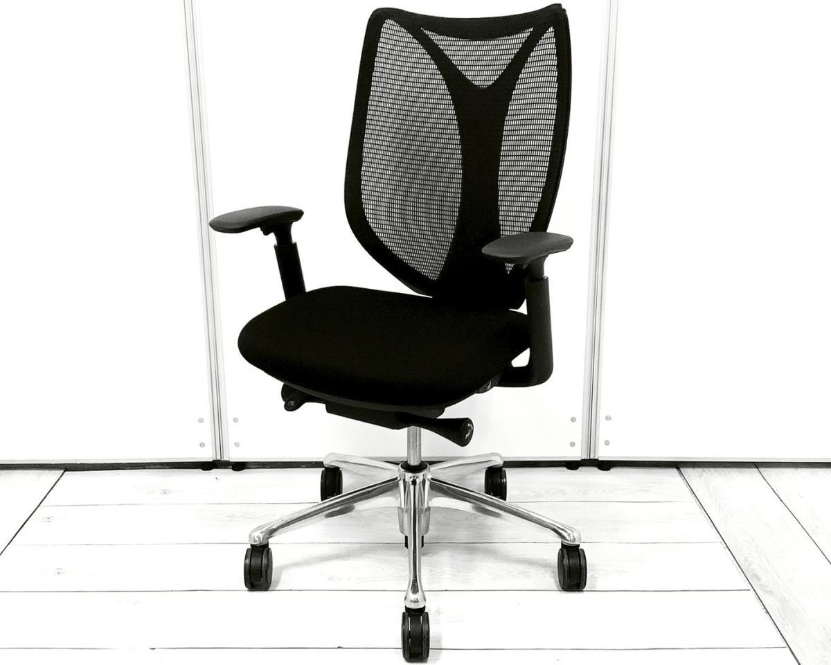 【カスタム品】ワークチェア アームレスト付（シルフィ用） アジャストアーム 可動肘 ブラックボディ スマートオペレーション オススメ(おすすめ) 大人気 ・Okamura/オカムラ ・Sabrina/サブリナスタンダート ※横浜本店撮影画像※
                        サブリナ
                                    中古
            