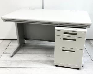 【外部倉庫在庫品】疑似片袖机／大人気／定番　◆Okamura／オカムラ　◆SD-V／エスディーブイ ※横浜本店撮影画像※【AO】