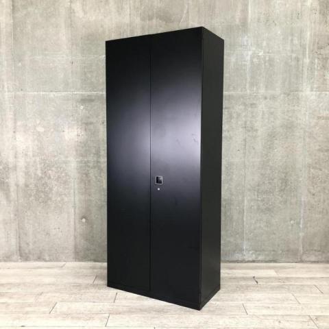 【在庫セール品・1台限定】【T3】オカムラ　レクトラインシリーズ　両開き書庫　ハイキャビネット　W900×D450×H2150mm　■ブラック　■シリンダー錠【豊富な収納スペースでオフィス書類をスッキリ整理！　希少な美品ブラック！】