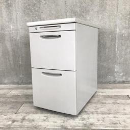 【収納と作業スペースを同時に確保できる３段脇机！】■オカムラ(okamura)製　■SD-Vシリーズ　■脇机3段　■W400×D700×H700㎜　■色：ニューグレー　■シリンダー錠　【弊社使用欄：A01058087】【SN】