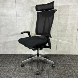 【スタイリッシュな機能チェア】イトーキ製セレーオチェア（ヘッドレスト/アジャストアーム）中古　九州最大級　《オフィスバスターズ福岡博多店は、福岡を拠点として、日本全国へ中古オフィス用品・オフィス家具を提供しております》