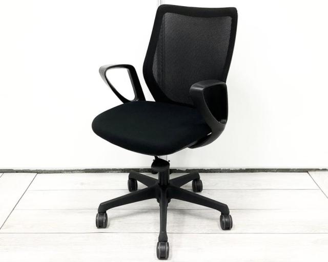 【中古】CG-M メッシュ  オカムラ（okamura） 肘付ローバックチェア