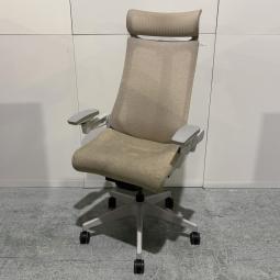 【確かな座り心地と機能性！スマートなデザインで人気のチェア！】■イトーキ(ITOKI)製　アクト(Act)チェア　肘付き　ハイバック　背面メッシュ　■可動肘・ハンガー・ヘッドレスト付き　■ホワイトグレー×ホワイトシェル