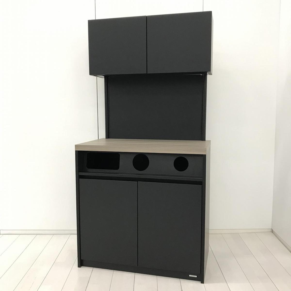 【シックなトラッシュユニット！リフレッシュスペースや給湯室にオススメ】■オカムラ(okamura)製　アルトピアッツァシリーズ　トラッシュユニット　■W900×D520×H1800㎜　■本体：ブラック　天板：木目ナチュラル　※ゴミ箱なし 【弊社使用欄：A01061015】
                        その他シリーズ
                                    中古
            