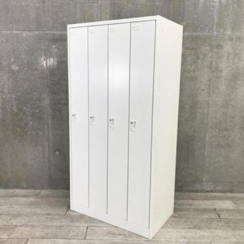 【衣類や貴重品の管理に便利な縦型3人用ロッカー！】■オカムラ（okamura）製　FZロッカー　4人用更衣ロッカー　■シリンダー錠　■ホワイト