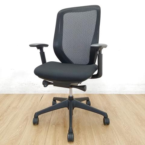 【中古】シルフィーメッシュ C685XR-FMP1 オカムラ（okamura） 肘付ハイバックチェア