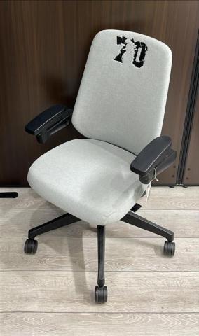 【中古】ノート KJ-137SA1T1T7 イトーキ（ITOKI） 肘付ハイバックチェア