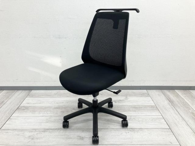 【在庫入替】【定価約8万円】【理想的な作業姿勢をキープ!オシャレデザインで通気性の良い背もたれメッシュチェア!】■イトーキ(ITOKI)製 ノナ (nona) チェア ハイバック肘無し ■背面メッシュ ■ブラック×ブラックフレーム