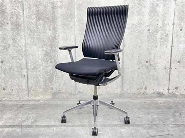 【中古】スピーナチェア（エラストマー）  イトーキ（ITOKI） 肘付ハイバックチェア