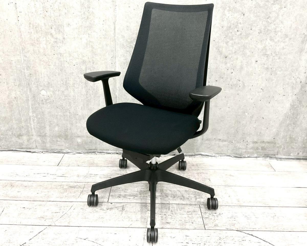 【二重フレーム構造がもたらすしなやかで美しい背もたれ機能！簡易操作で自分に合った姿勢をサポート！】/オススメ(おすすめ) /人気商品【弊社使用欄：】■コクヨ(KOKUYO)製　デュオラ(Duora)チェア　肘付ハイバック　背面メッシュ　■固定肘　■ブラック
                        デュオラ メッシュ
                                    中古
            