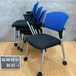 【シンプルなスタッキングチェア！】コクヨ　KOKUYO　プロッティ　チェア　ミーティング　スタッキングチェア　小型　キャスター　会議　学校　事務イス　中古　＊福岡市で、中古オフィス用品・オフィス家具をお探しなら「オフィスバスターズ福岡南店」へ