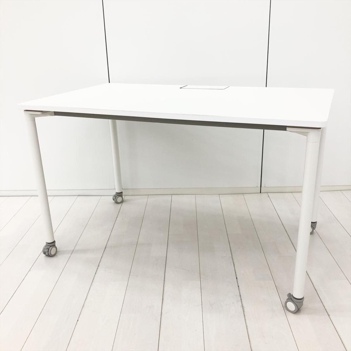 【フレキシブルに使用可能なキャスター付きワークテーブル！】■イトーキ（ITOKI）製　アクティブフィールド（Active Field）　ワークテーブル　パーソナルテーブル　W1200×D700㎜　■キャスター付き　■ホワイト【HU】【弊社使用欄：A01021532】
                        アクティブフィールド
                                    中古
            