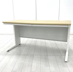 【ゆとりのあるワークスペースで作業効率アップ！】■アイリスチトセ製　平デスク　W1400××D700×H720mm　ナチュラル木目カラー　■スタンダードなデザインで使いやすい！【IRIS CHITOSE　SSDH】