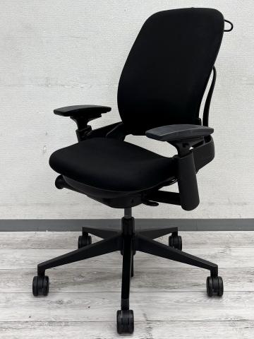 【中古】リープV2  Steelcase（スチールケース） 肘付ハイバックチェア