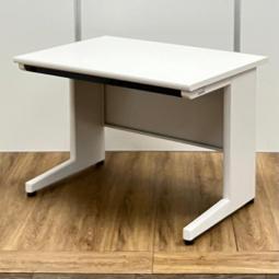 【577744】【幅1000㎜タイプのコンパクト事務机！！スタンダードなデザインで使いやすい！】■イトーキ（ITOKI）製　CZNシリーズ　平机　引き出し付　W1000×D700㎜　■ホワイト　オフィスバスターズ　水戸サテライト　水戸市、日立市、ひたちなか市、鹿嶋市、神栖市、牛久市、古河市、結城市、東海村、つくば市