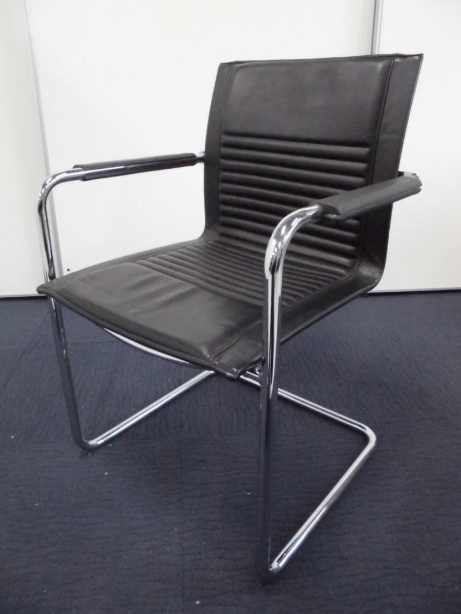 【高級ミーティングチェア】ダイアログ ドライプンクト社(オカムラ)｜本革/ブラック【8391RC】
                        その他シリーズ
                                    中古
            