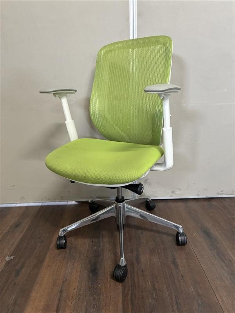 〈訳アリ特価品〉オカムラ　シルフィ　ライトグリーン入荷！！　#前傾チルト#腰痛対策#有名チェア　#岐阜#愛知#名古屋#三重#静岡
※CS在庫
                        シルフィー
                                    中古
            