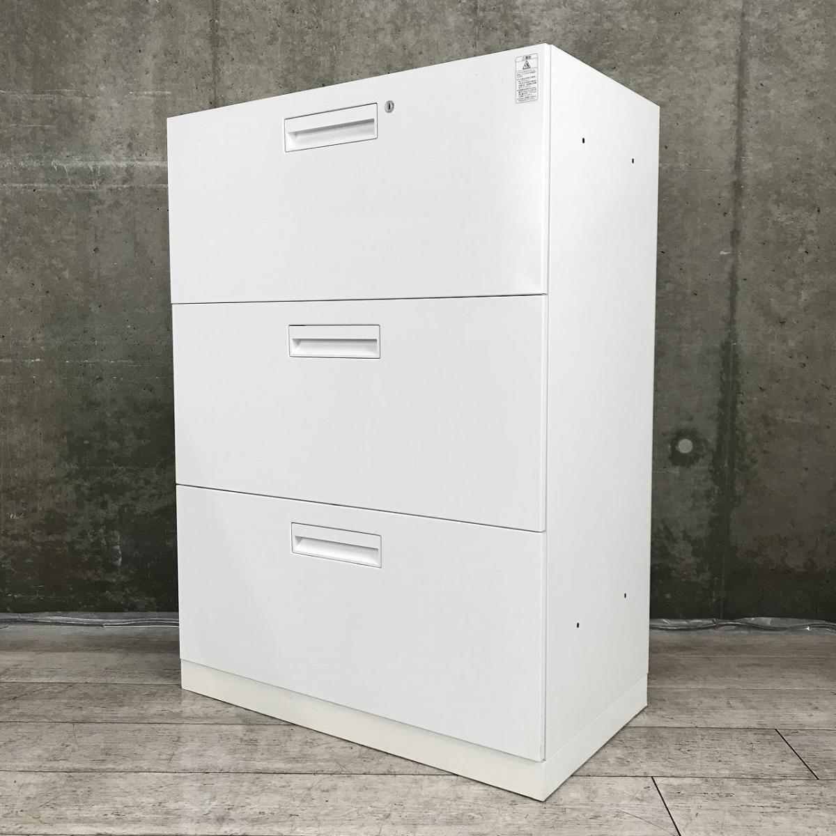 【A01004080】【オフィスの書類をスッキリ整理！コンパクトサイズの書庫！】■コクヨ（KOKUYO）製　エディア(EDIA)シリーズ　3段ラテラル　ローキャビネット　W800㎜　■ホワイト　■シリンダー錠　オフィスバスターズ　茨城南店
                        エディア
                                    中古
            