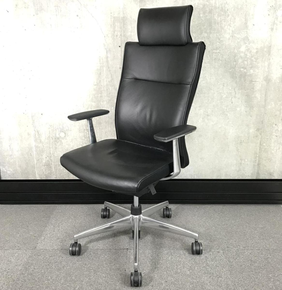 【上質な革張りデザイン！人気のヘッドレスト付！】■コクヨ製　プントチェア　肘付　ブラック　■上長席・役員用に最適なレザータイプ！　エグゼクティブチェア【KOKUYO　PUNTO】
                        プント
                                    中古
            