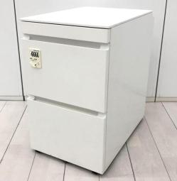 レア/セキュリティ/デスクインワゴン　■コクヨ(KOKUYO)製　GXシリーズ　3段ワゴン　フリアド用ワゴン　■キャスター付き　■W395×D605×H645mm　■ダイヤル錠　■ホワイト