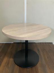 オカムラ（okamura）製　アルトピアッツァ（Alt Piazza）シリーズ　丸テーブル　カフェテーブル
#岐阜#愛知#三重#静岡#CS在庫