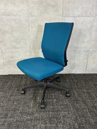 【オフィス人気チェア！ブルーの定番チェア】オカムラ製　エスクード　中古　九州最大級　《オフィスバスターズ福岡博多店は、福岡を拠点として、日本全国へ中古オフィス用品・オフィス家具を提供しております》