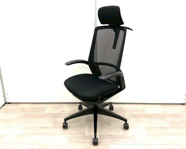 ■オカムラ(okamura)製　■フィノラ(Finora)チェア　■肘付き/固定肘　■ハイバック　■背面メッシュ・座面クッション　■ハンガー・ヘッドレスト付き　■ブラック　【弊社使用欄：A01062322】