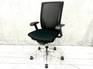 【在庫入替セール品！（本在庫限定価格）】■イトーキ (ITOKI)製　ヴェント (Vento)チェア　肘付きハイバック　背面メッシュ　■可動肘　■ランバー付き　■ブラック【弊社使用欄：A01029937 】