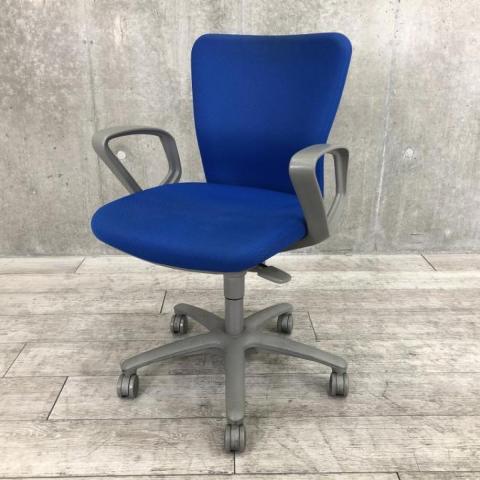 【中古】カロッツァチェア  オカムラ（okamura） 肘付ローバックチェア