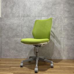 【西】～軽量・コンパクト設計で小規模オフィスにも最適～【オカムラ】【CG-Mチェア】【ライトグリーン】【ローバック】【西店在庫】【福岡オフィス家具】【福岡中古家具】【中古事務什器】【中古チェア】【中古椅子】