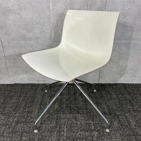 【中古】キャティファ L491XB　G913 オカムラ（okamura） ミーティングチェア