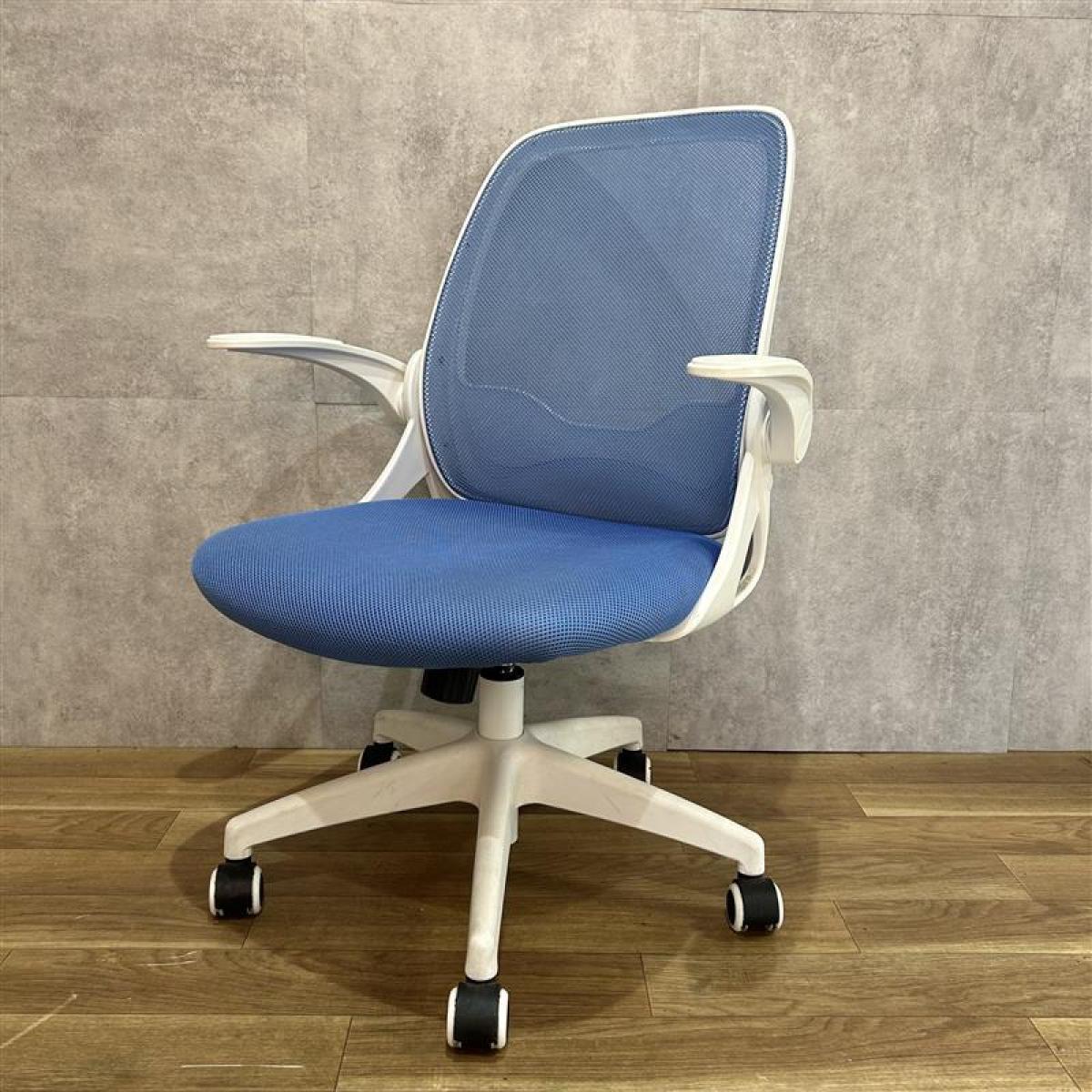 【西】～身体にフィットする湾曲背もたれで 長時間作業でも疲れにくい～　 【チェア】【椅子】【イス】【事務椅子】【デスク】【机】【書庫】【書棚】【棚】【ラック】【収納】【レイアウト変更】【模様替え】
                        その他シリーズ
                                    中古
            