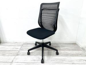 【定価約8万円】【快適な座り心地とシンプルな操作性！人気ブラックカラーのハイバックチェア！】■ウチダ(UCHIDA)製　エージェイ(AJ)チェア　肘無し　ハイバック　■ブラック　■背面樹脂メッシュ(ヌードタイプ)