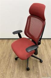 【前傾チルト機能付き】【オカムラ製品で最も人気を集める高機能メッシュチェア！】■オカムラ（okamura）製　シルフィ（Sylphy）チェア　肘付き　ハイバック　背面メッシュ　■可動肘　■レッド×ブラックシェル　■ヘッドレスト付き