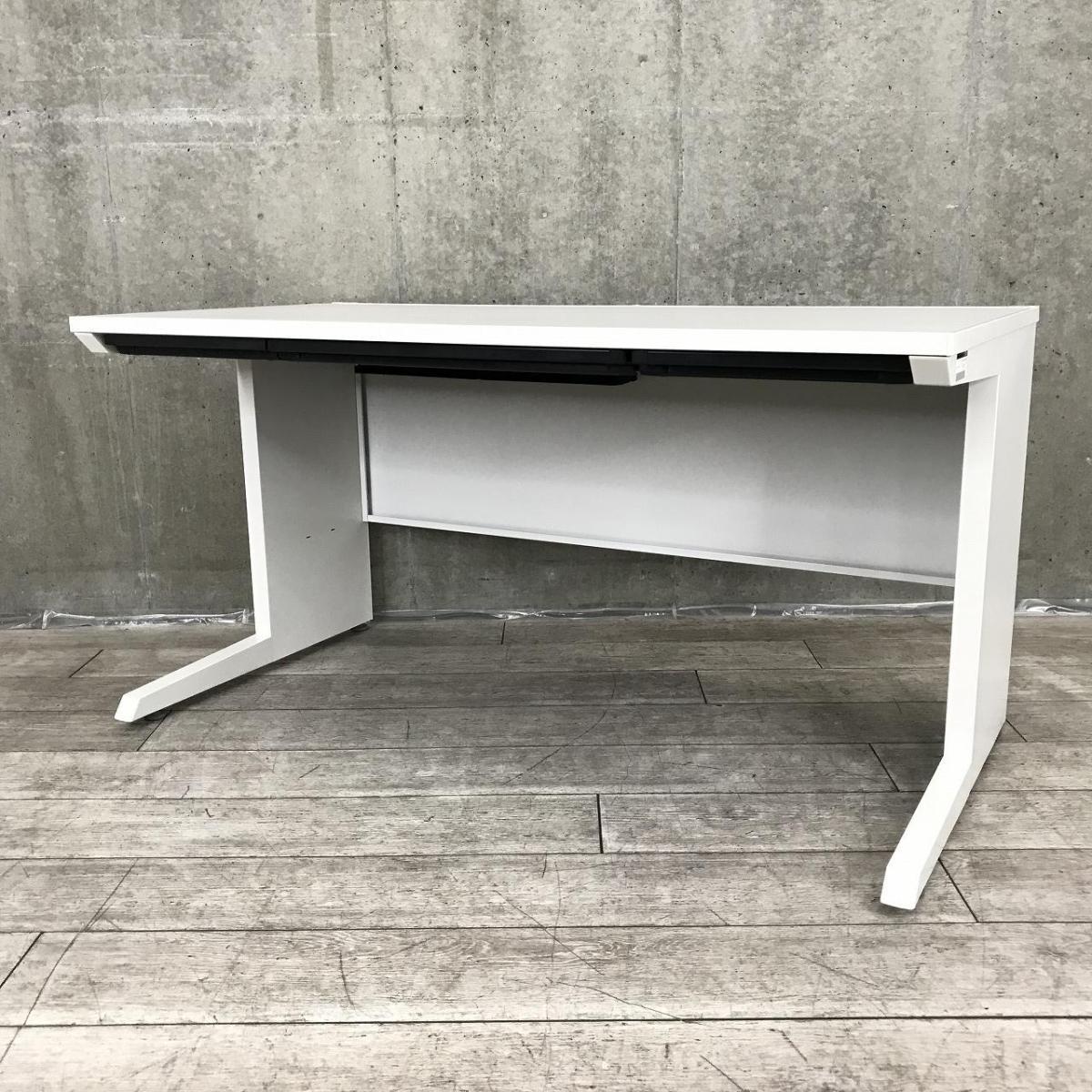 【西】～足元ひろびろ。機能美が光るイトーキCZRシリーズ～　【平机デスク】【福岡オフィス家具】【福岡中古家具】【中古事務什器】【中古チェア】【中古椅子】【中古書庫】【中古デスク】
                        CZRデスク
                                    中古
            