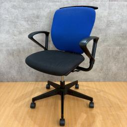 イトーキ製の多機能オフィスチェア【プラオ/固定肘】が入荷しました！　＊良品を格安で！「オフィスバスターズ福岡南店」は、福岡を拠点として、全国へ中古オフィス用品・オフィス家具を提供しております。