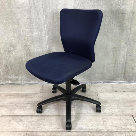 【中古】カロッツァチェア  オカムラ（okamura） 肘無ローバックチェア